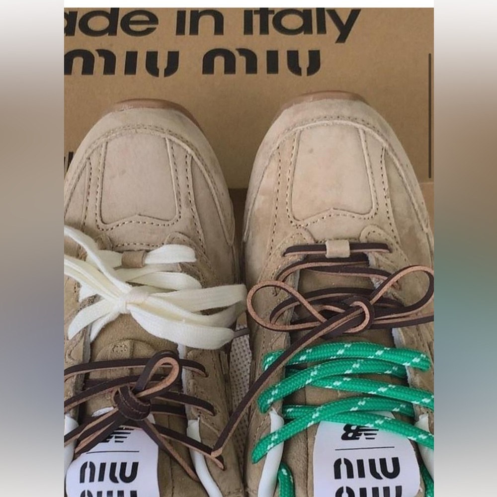 New Balance sneaker/mui mui